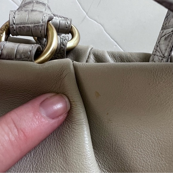 NWT Vintage Brahmin Top Handle Satchel in Cream and Gold Croc Detail - Picture 14 of 14